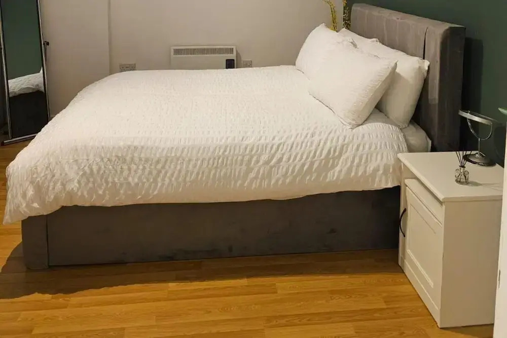 Apartment - Free Parking & Near Hospital