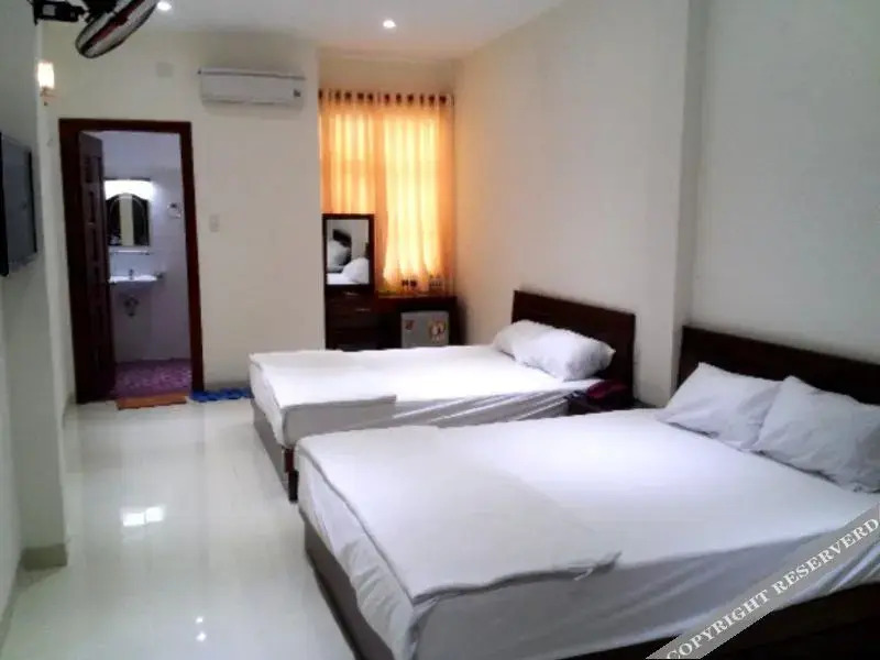 Long Chau Hotel