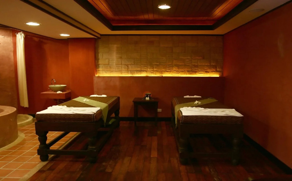 Racha Kiri Resort and Spa Khanom