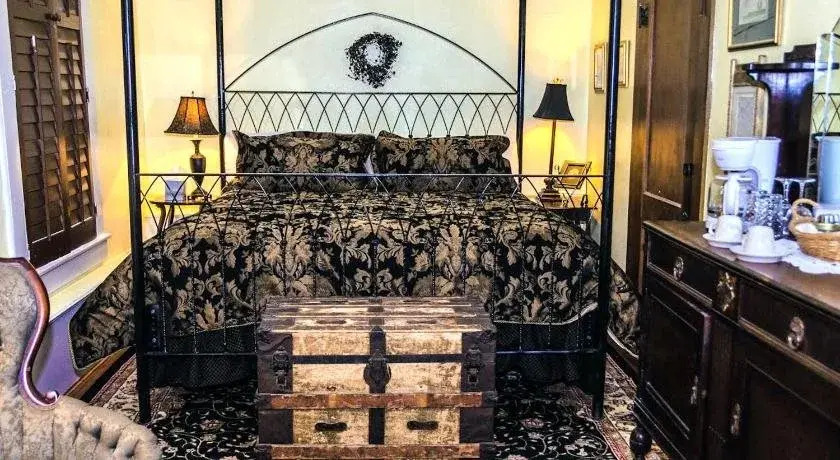 Nutt House Hotel