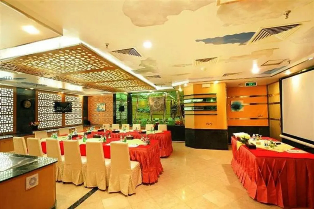 Golden Tulip Al-Zahabi