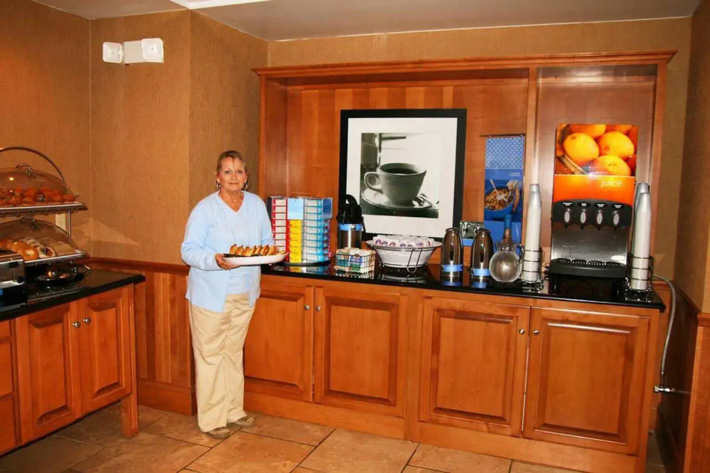 Hampton Inn & Suites Fremont