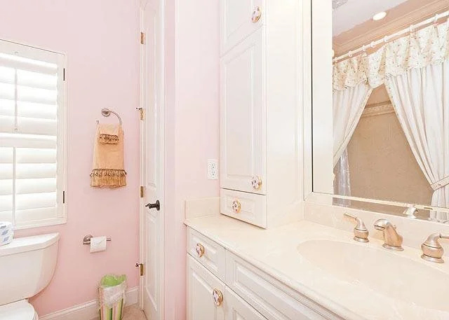 Tuscany By the Sea 5 Br home by RedAwning