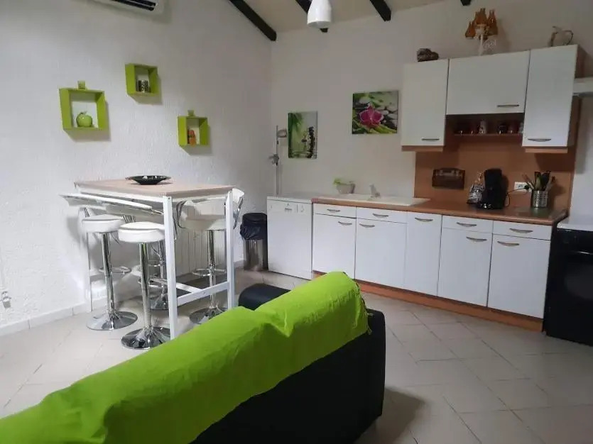 Maisonnette a la Campagne (Adults Only)