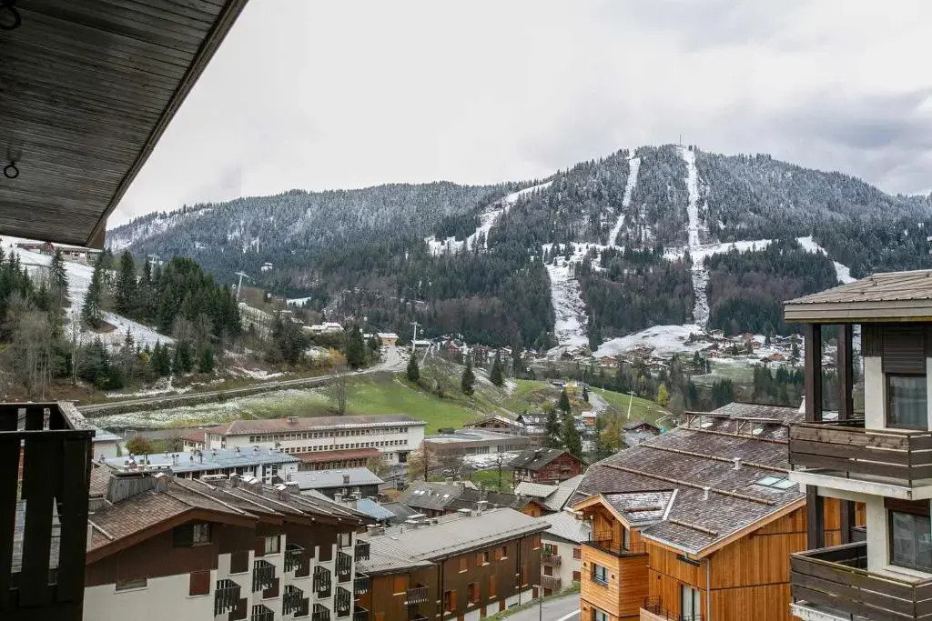 Hypercenter 35 M With Balcony And View Of Aravis