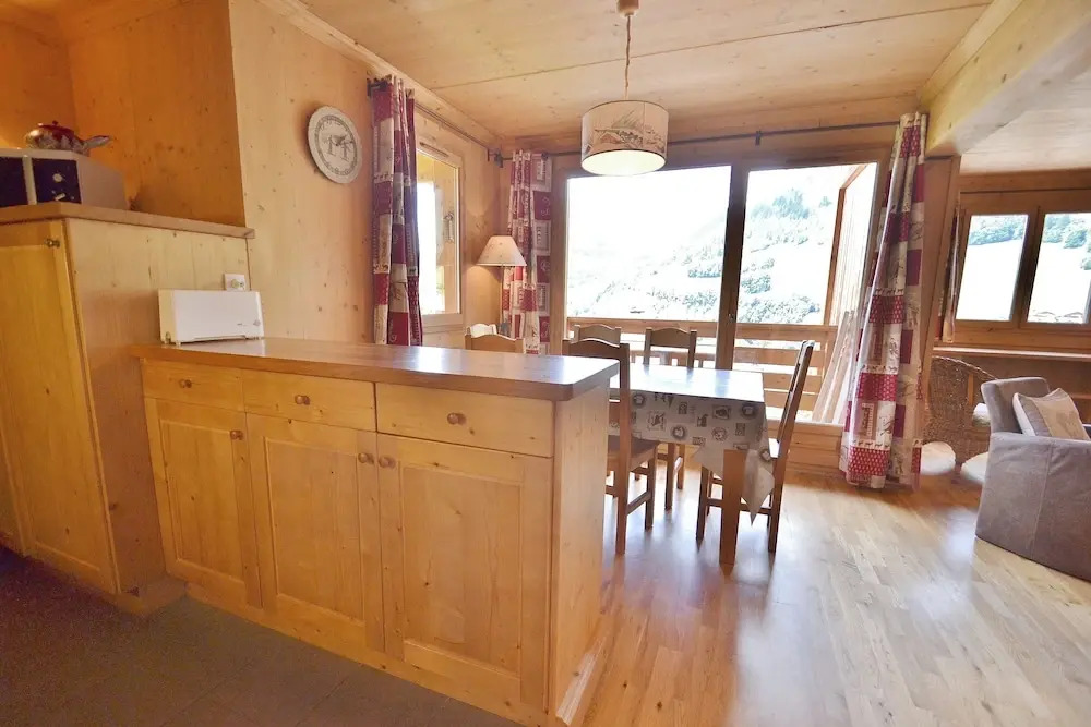 Apt E4 Les Echelles - ARAVIS Holidays