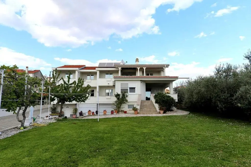 Villa Mičić by Belmont Realty
