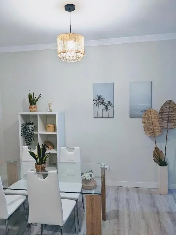 2 Double Bedroom Apartment 150 meters from beach.