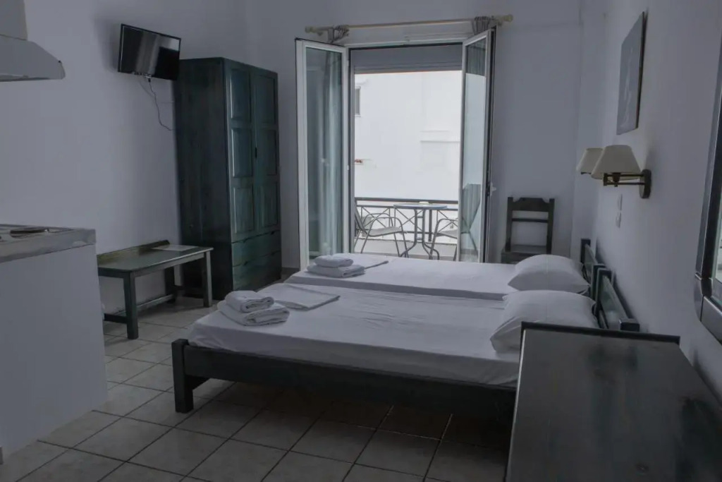 Soula Rooms Tinos