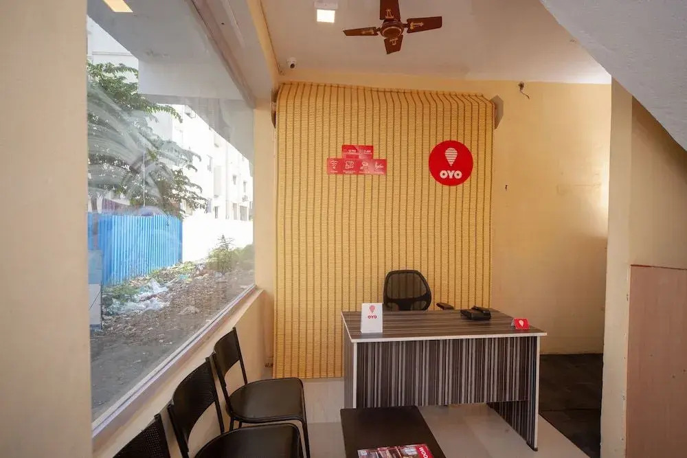 OYO 25004 Vinayak Residency