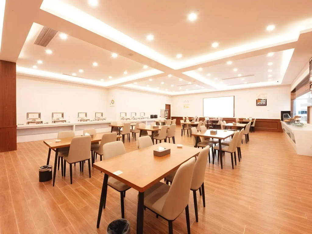 Gem Hefei Feidong County Dianbu River Longquan West Road Hotel