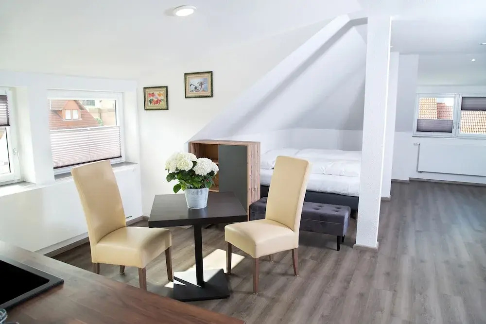 Bistro Hotel & Boarding House Seven Days Kirchheim
