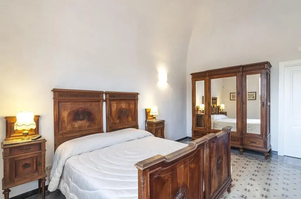 CASALE DOME 14&2, Emma Villas