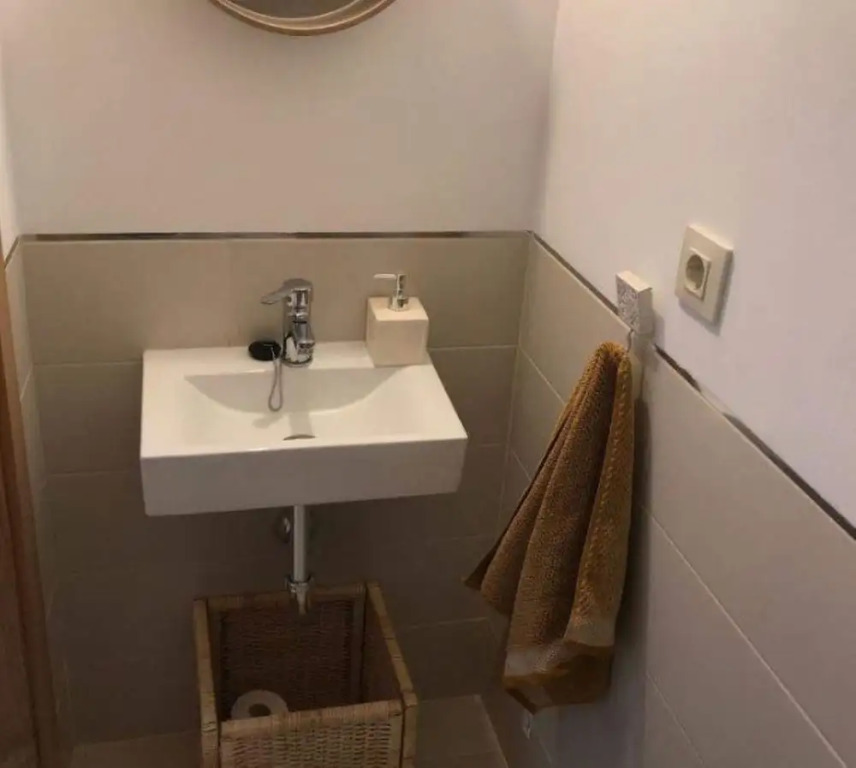 106850 - House in Zahara