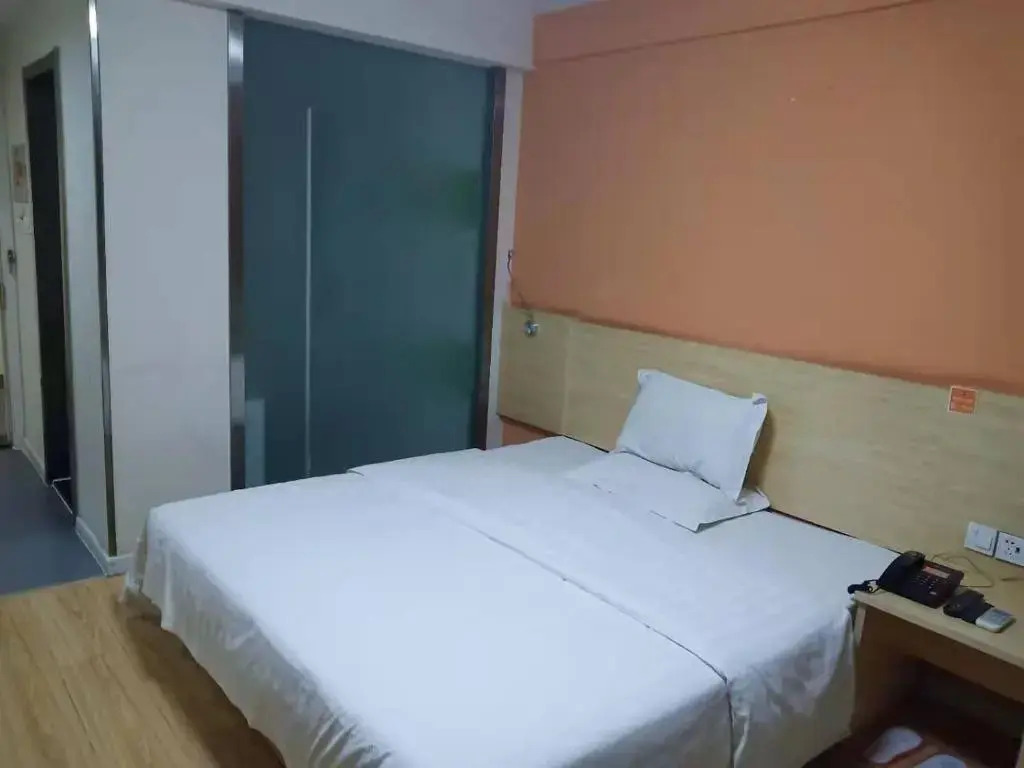 7Days Inn Zibo Dongsi Road Shengshi Xincheng