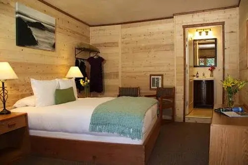 Big Sur River Inn