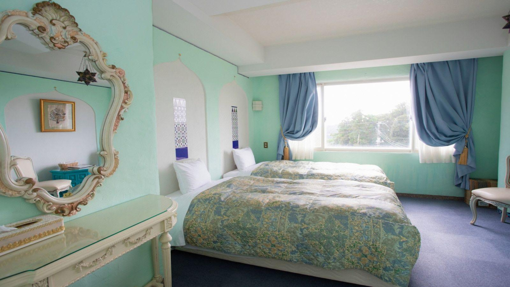 Arabian Art Hotel and Gallery
