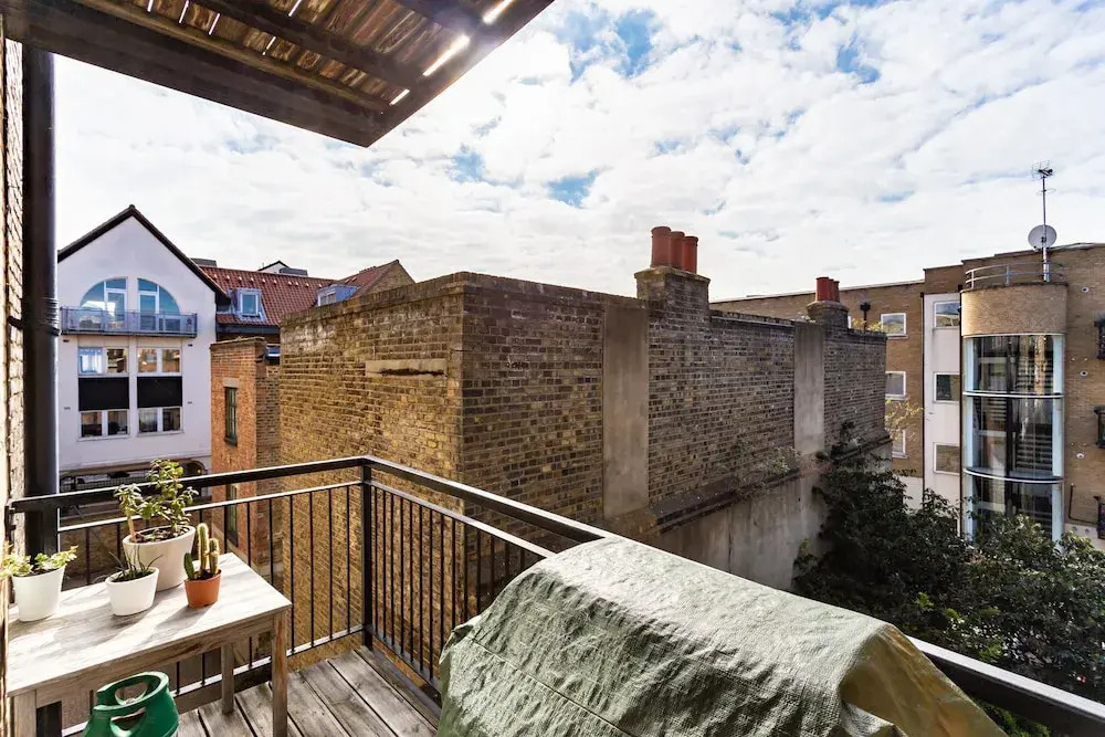 Modern 2bed and Bath W/balcony Flat in Shoreditch