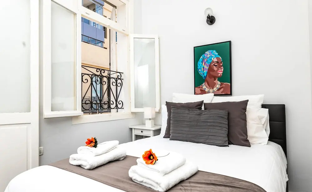 YalaRent Boutique apartments in Jaffa's flea market - Families only