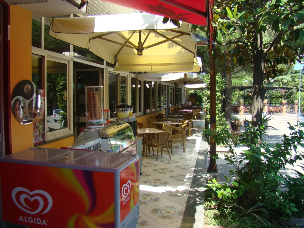 Hotel Zeus