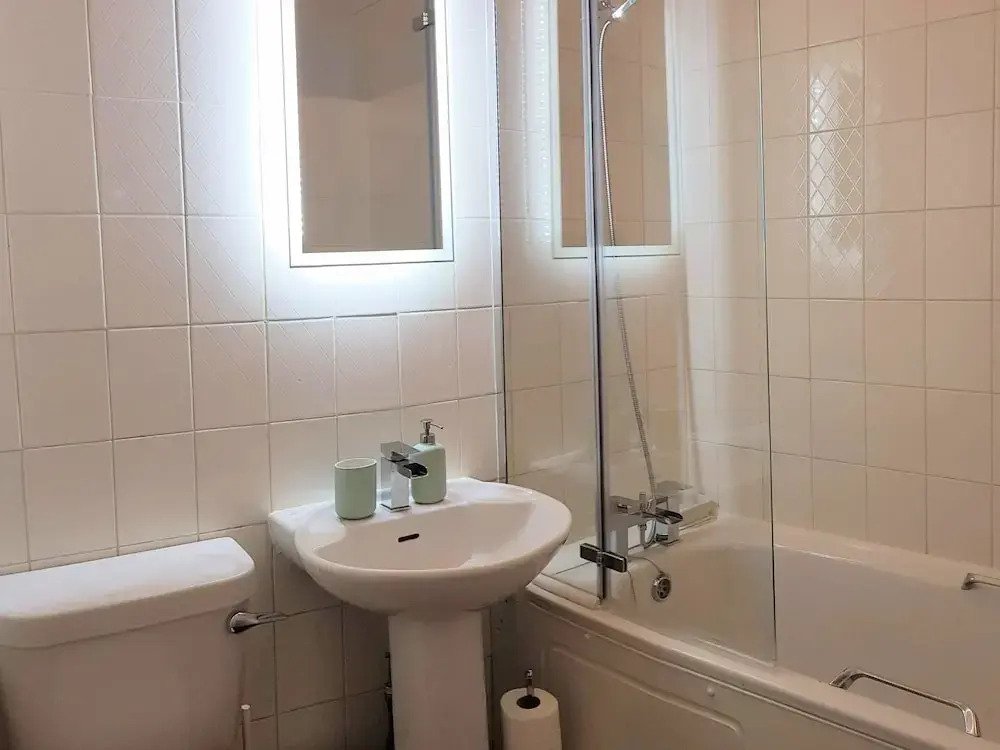 Spacious Loft With Balcony in Central London
