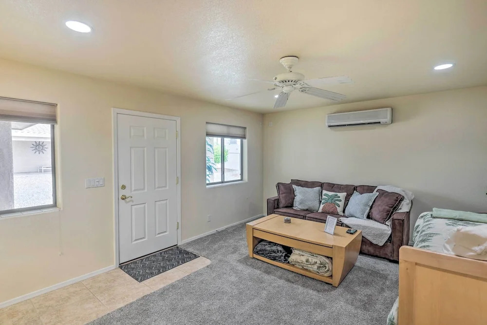 Arizona Retreat w/ Casita ~ 2 Mi to Lake Havasu