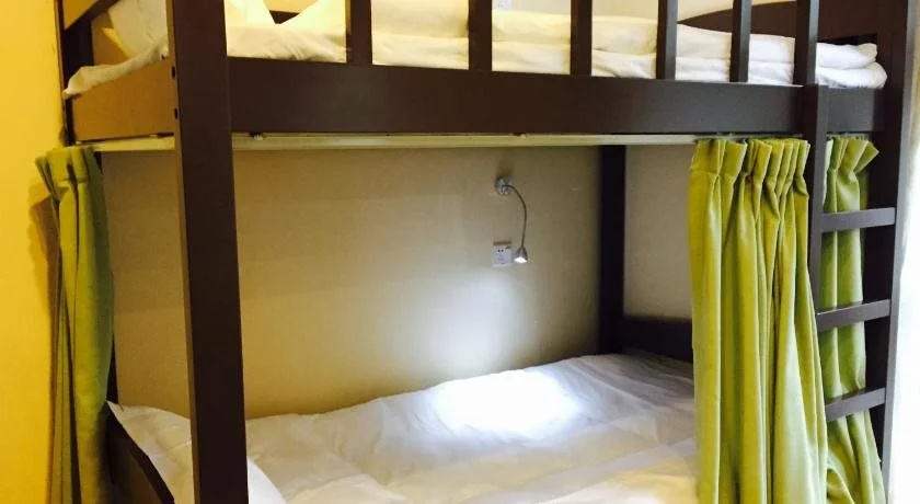 Leshan Haiyun International Youth Hostel