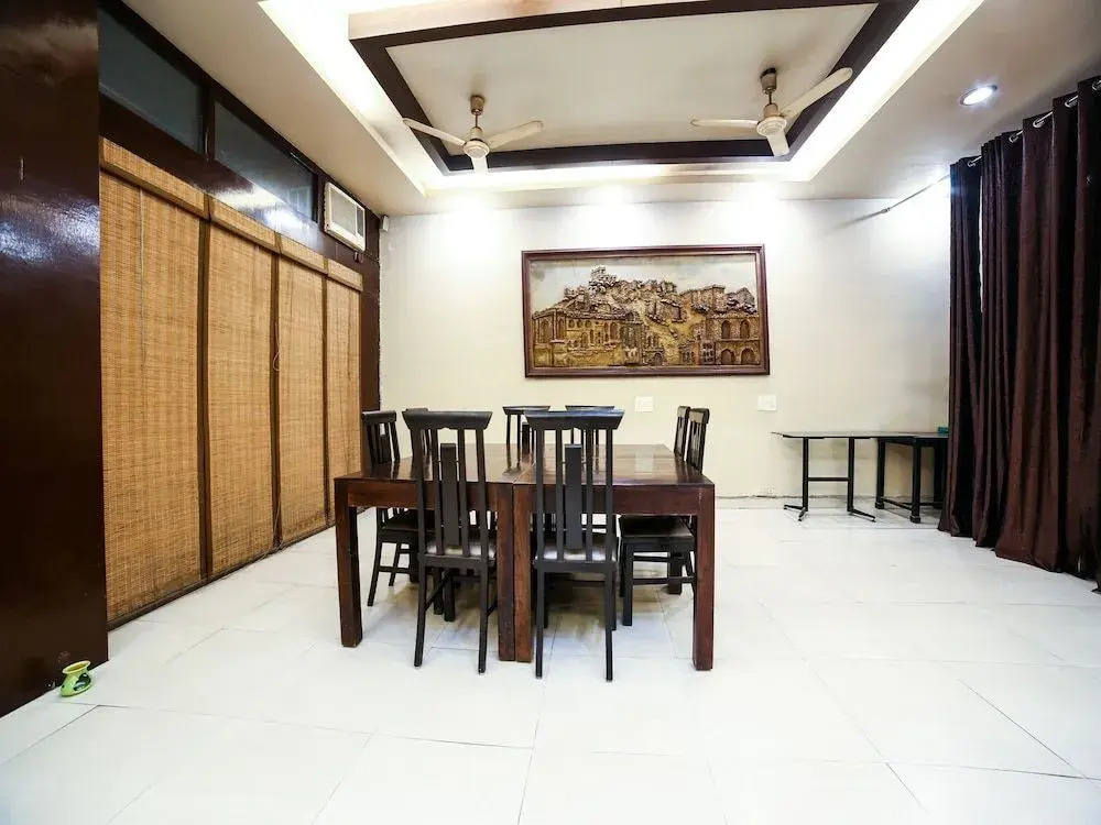 Capital O 928 Villa@43
