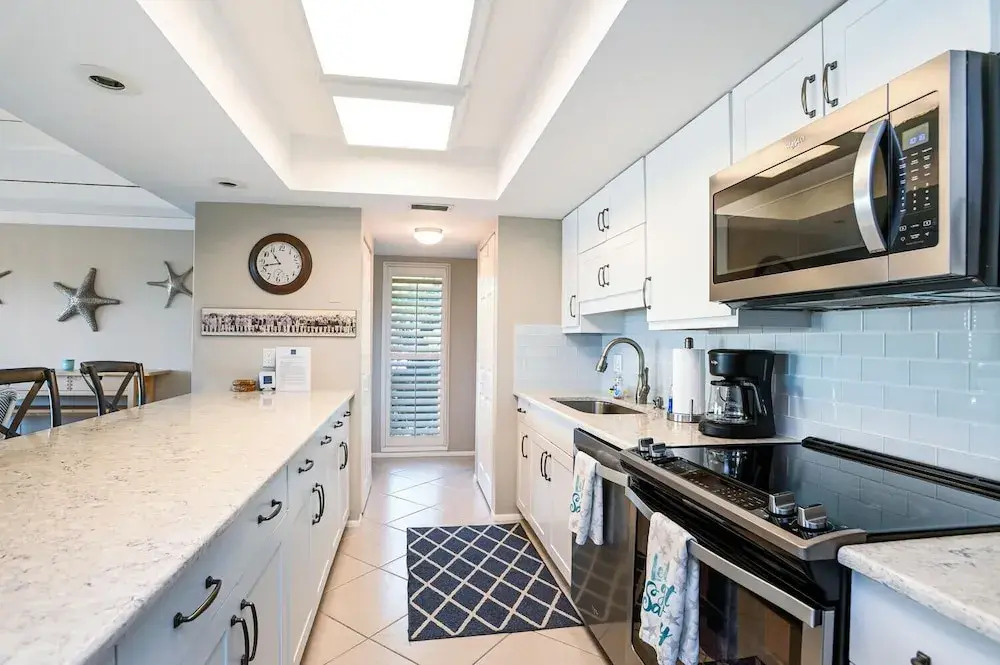 2 2 Oceanside Modern Condo Ocean View