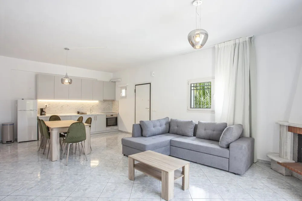 Aris Luxury Apartments