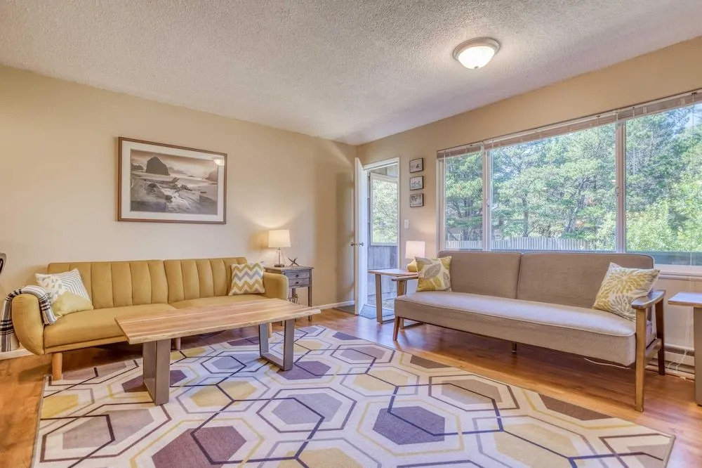 Creekside Condo 136