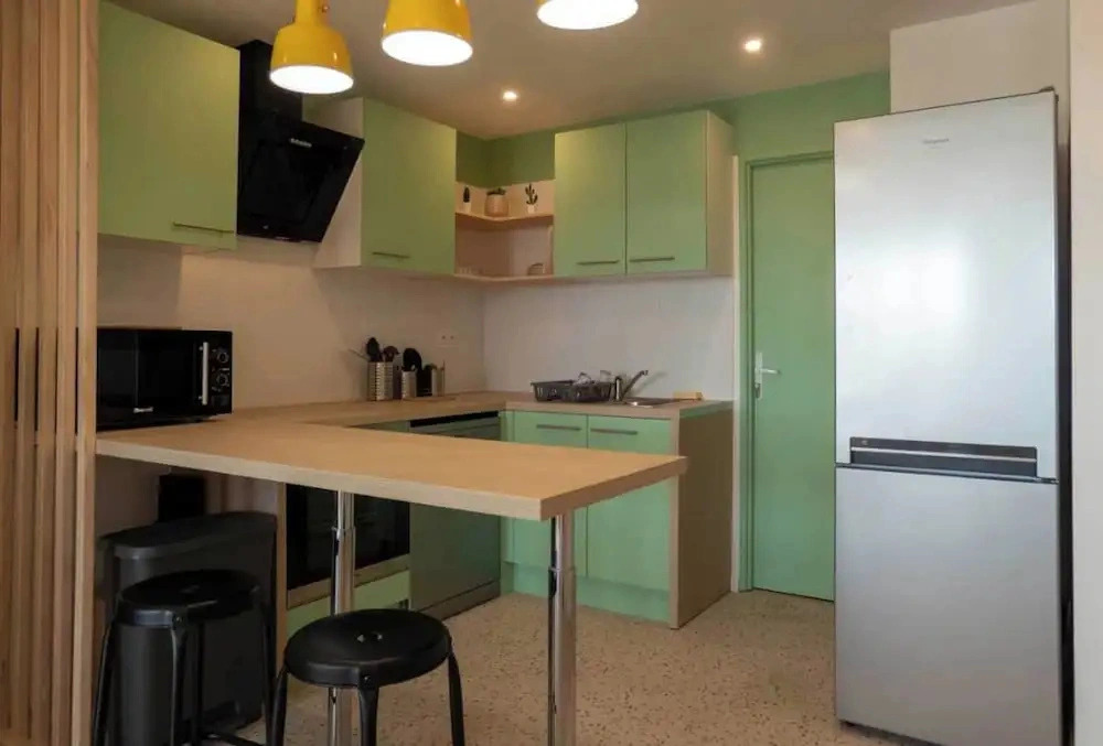 Private Room in a Shared Apartment - Bron