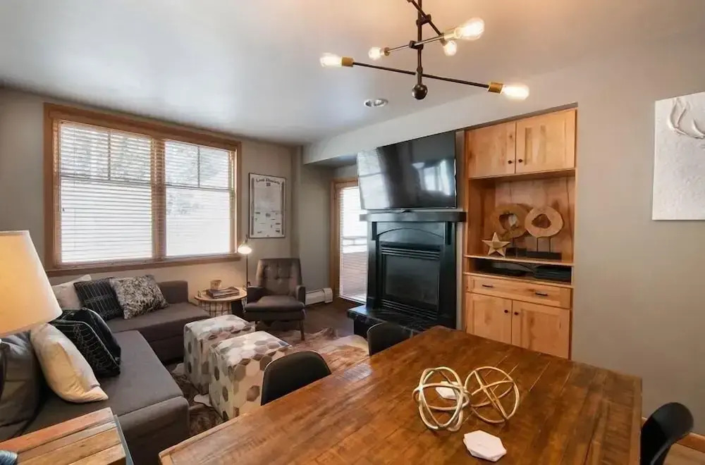 Premium Unit 1403 - Two Bedroom - Zephyr Mountain Lodge 2 Condo