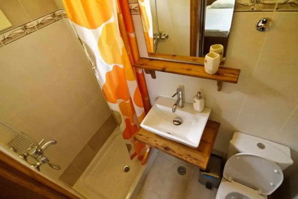 Mango Rooms