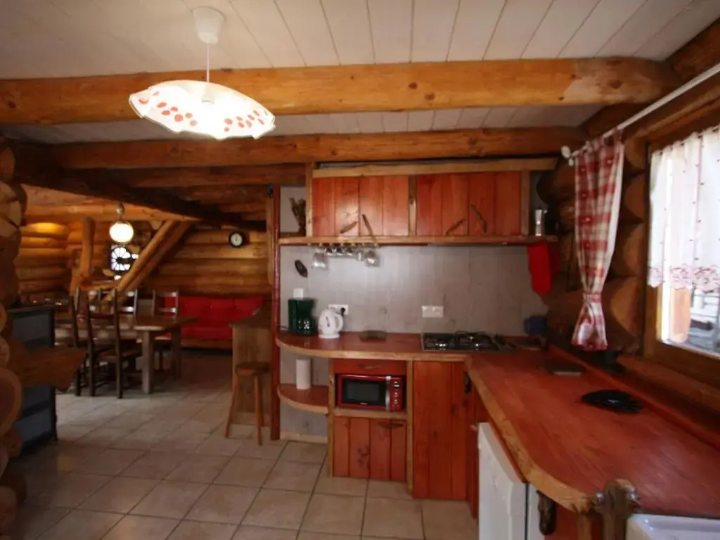 Fuste insolite avec balcon et terrasse dans les Vosges - FR-1-589-241