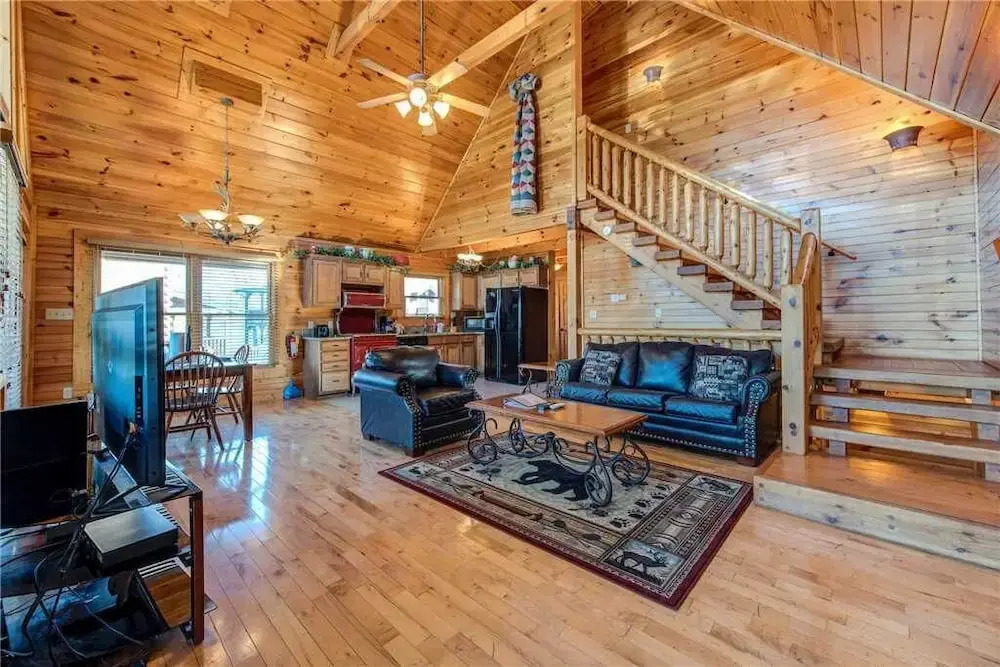 Mountain Dreams II 3 Bedroom Home with Hot Tub