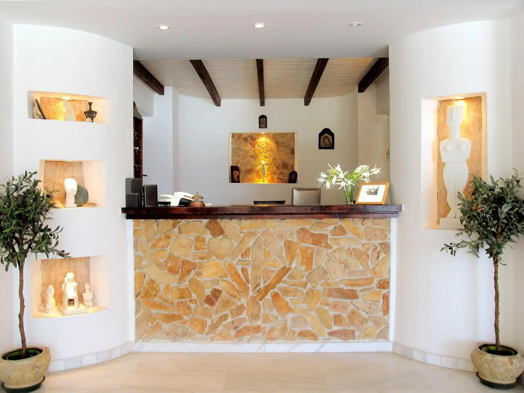 Keros Art Hotel