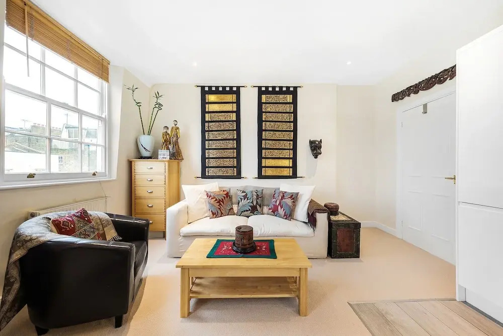 Eclectic Art in Pimlico