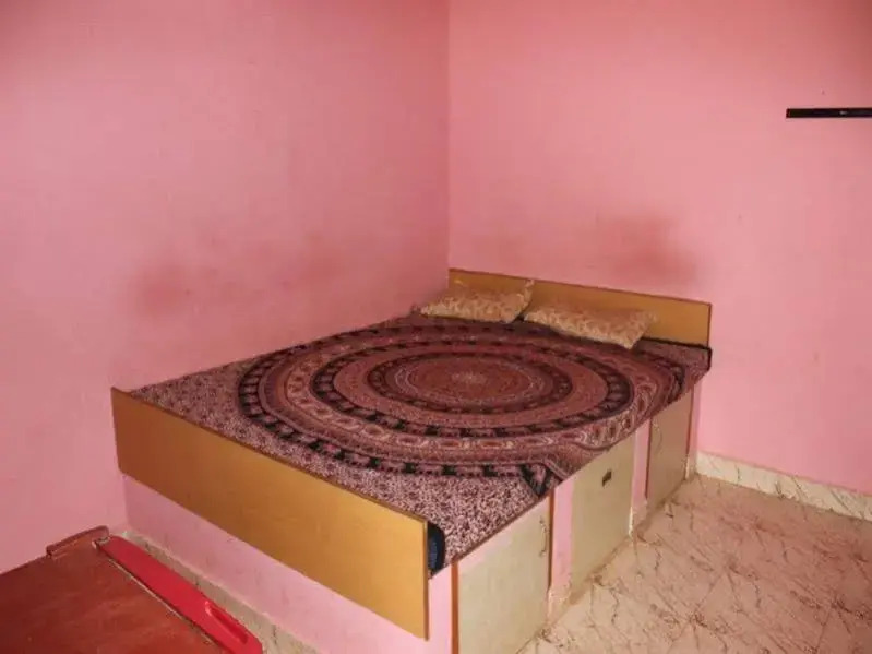 Purushottam Guest House