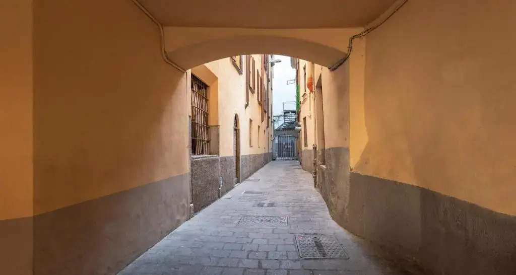 ALTIDO 2BR Apt with Excellent Location, at the Heart of Como