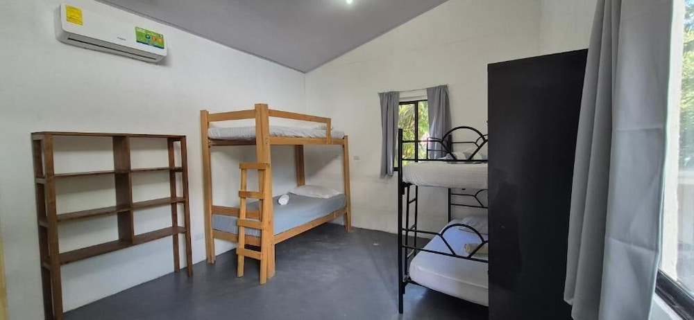 Abacaxi Hostel