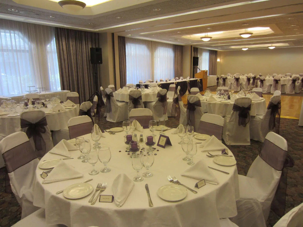 Cartier Place Suite Hotel