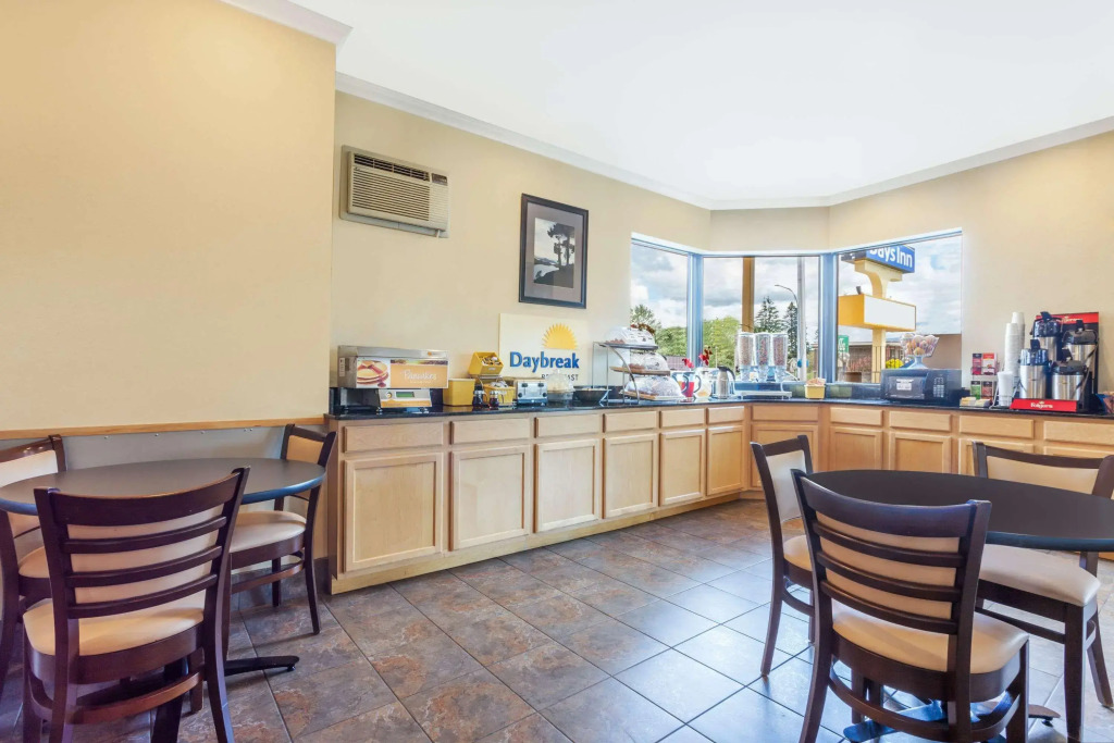 Days Inn By Wyndham Bellingham WA