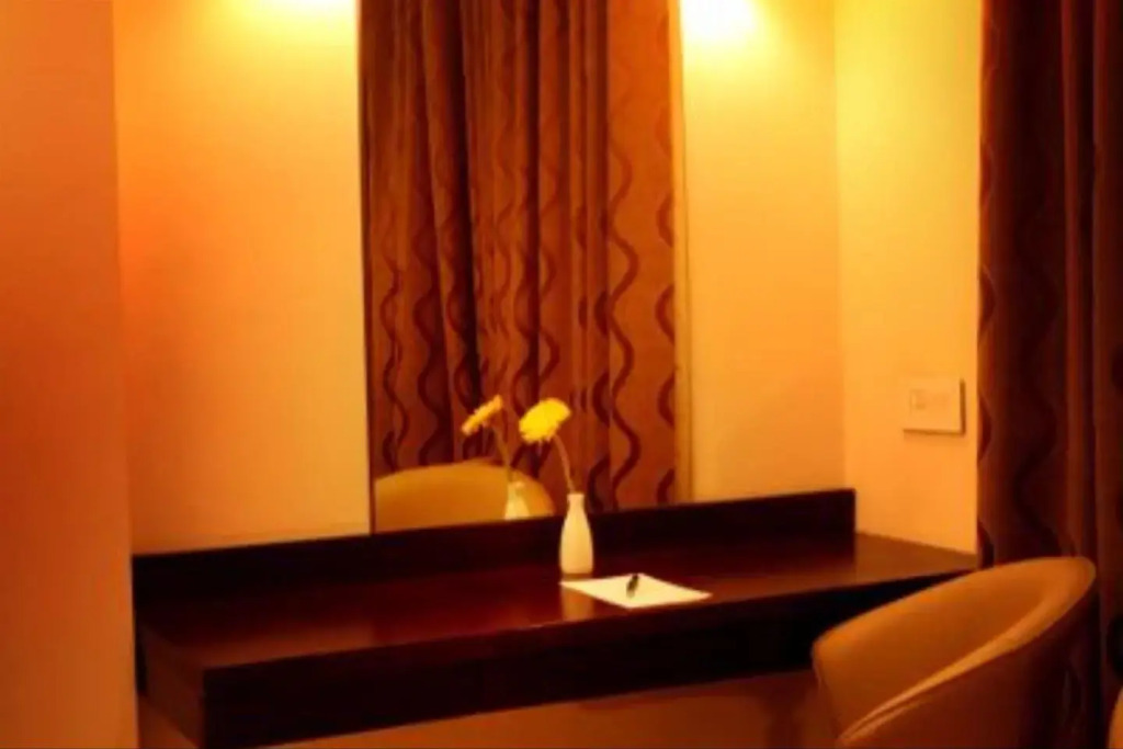 Sunflower Hotel