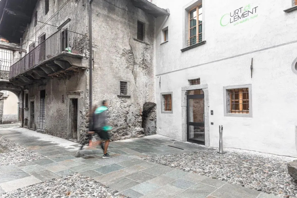 Curt di Clement Eco Mobility Hotel