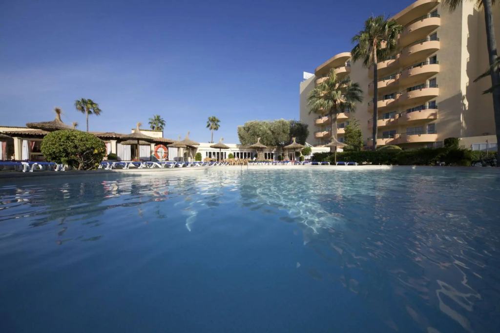 Alcudia Beach Apartments