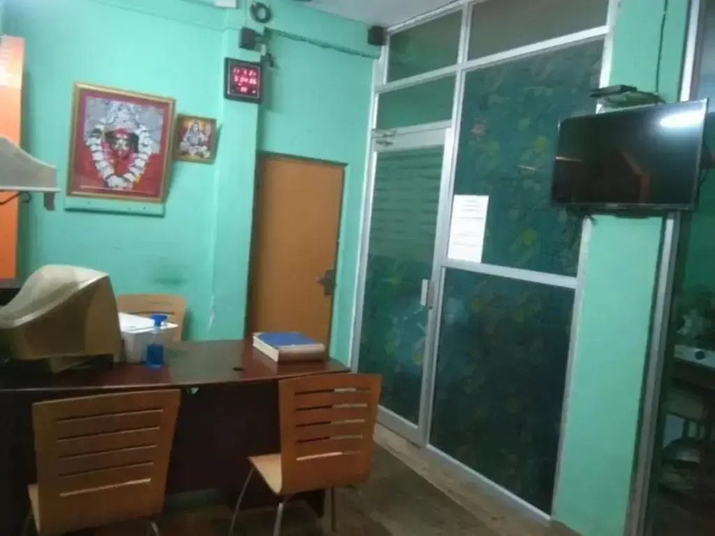 Hotel O by OYO Palace Inn