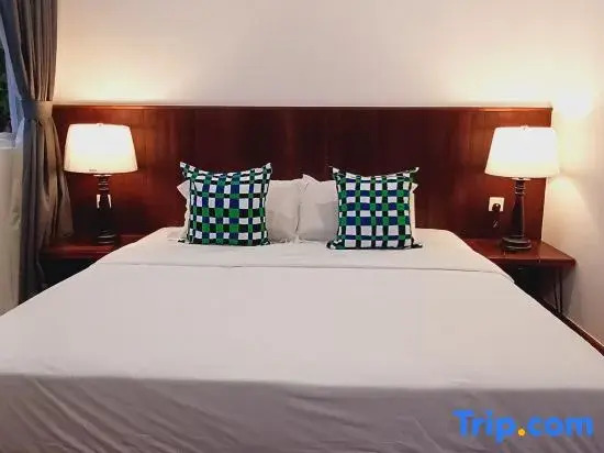 Sling & Stone Mountain Suites - Heritage House