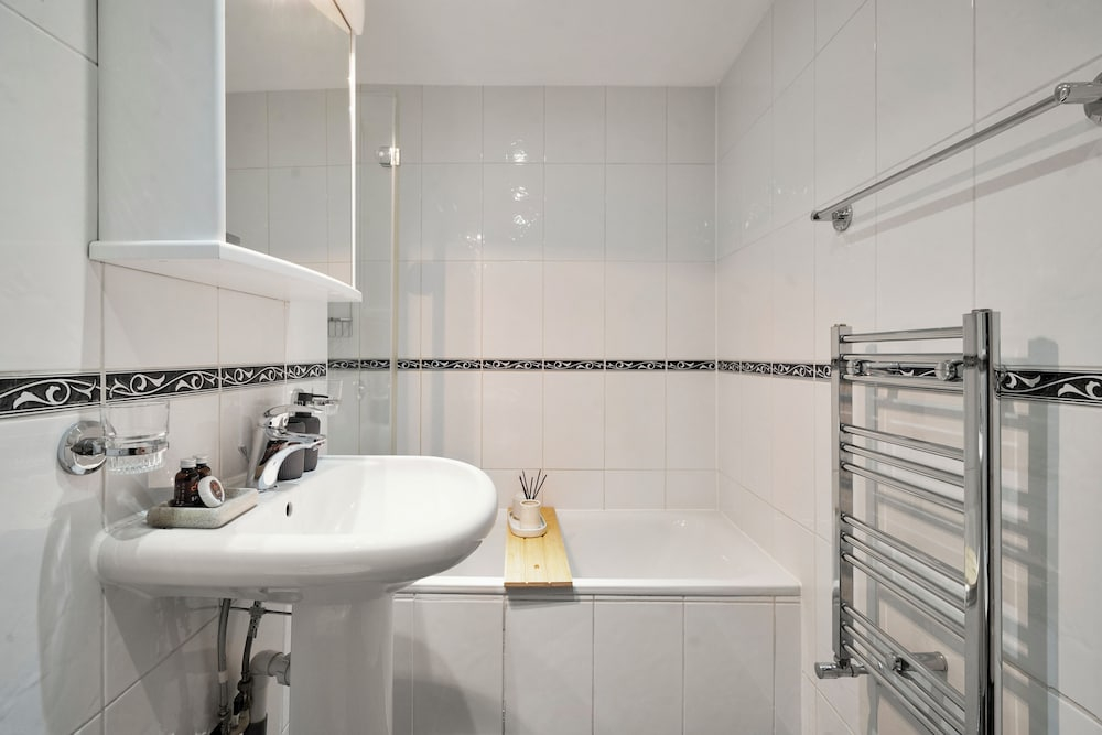 Hertford Flat 9
