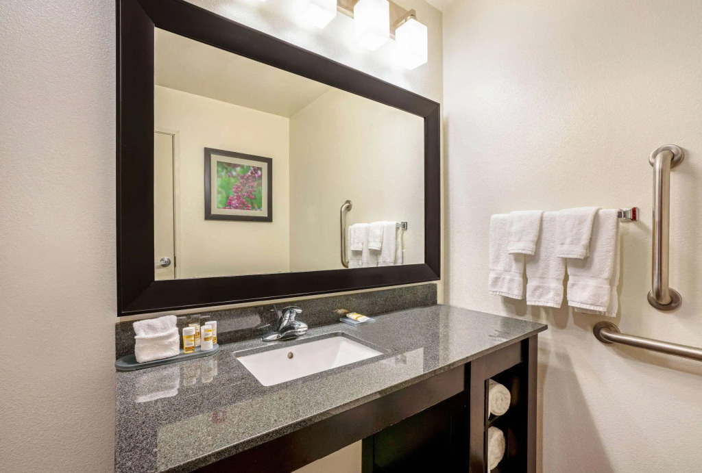 La Quinta by Wyndham Tumwater - Olympia